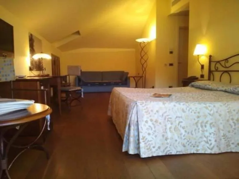 La Darsena Boutique Hotel & Restaurant Tremezzo 3*,  Itália