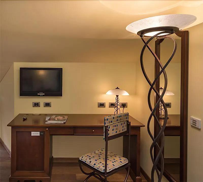 La Darsena Boutique Hotel & Restaurant Tremezzo Itália