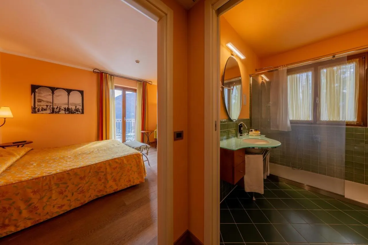 La Darsena Boutique Hotel & Restaurant Tremezzo 3*,