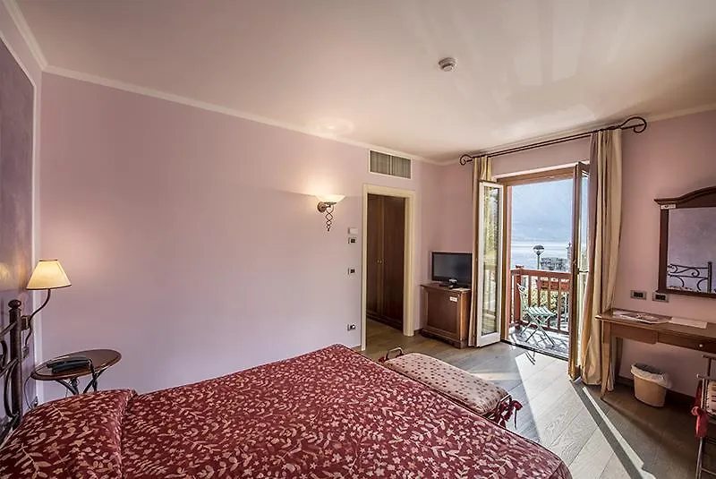 La Darsena Boutique Hotel & Restaurant Tremezzo 3*,  Italy